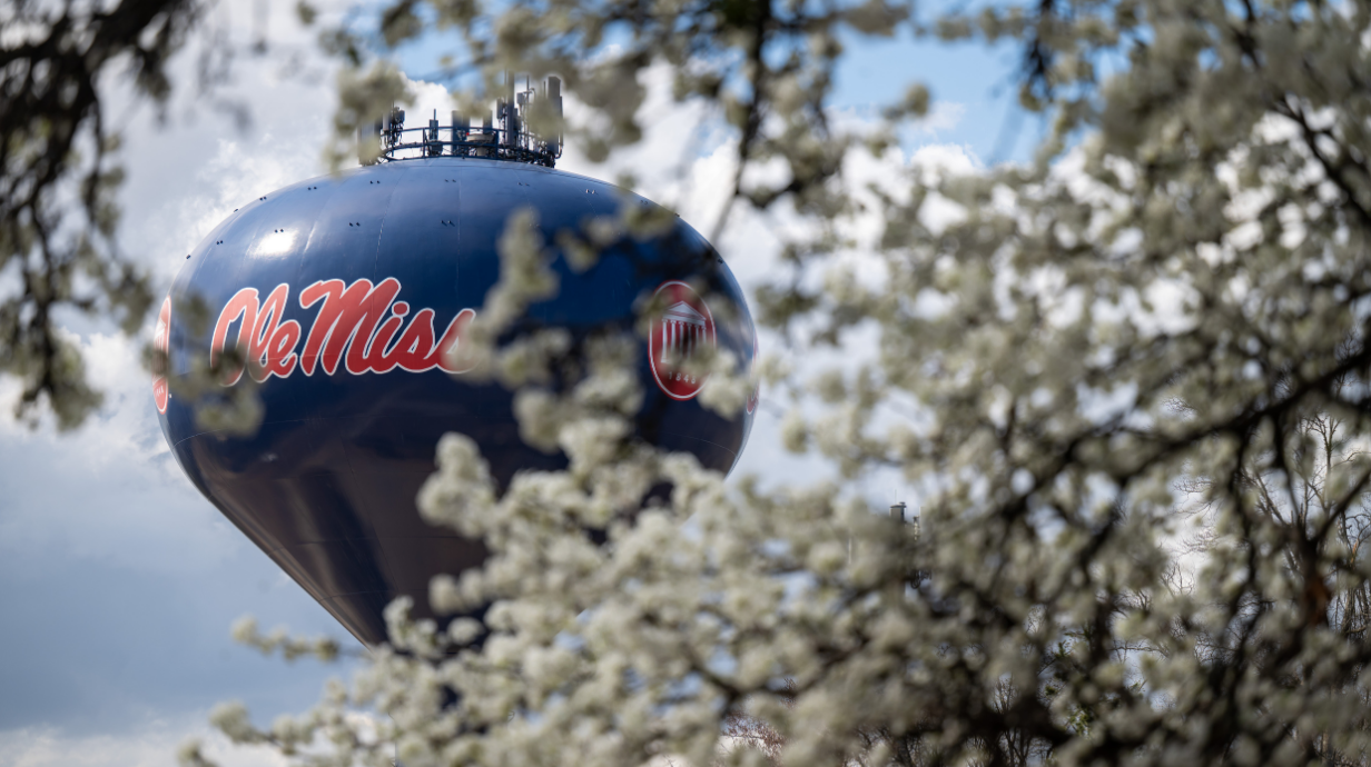 Water tower in sky that says Ole Miss
